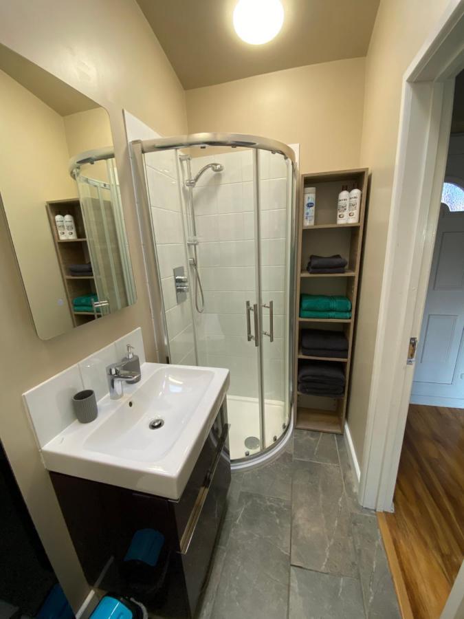 Private Room And Bathroom With Private Entrance Near Warwick Town Centre Екстериор снимка