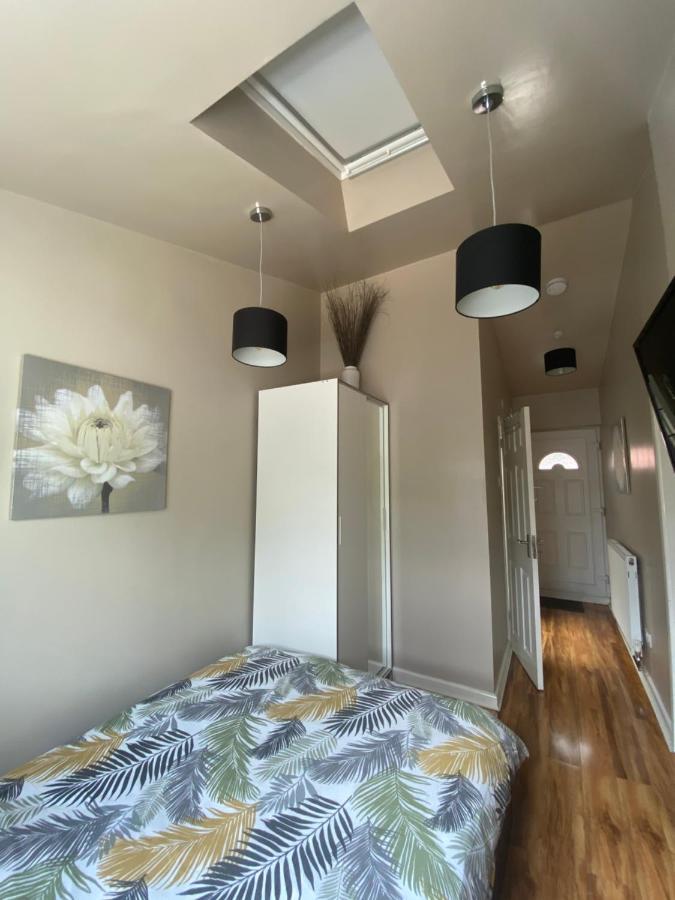 Private Room And Bathroom With Private Entrance Near Warwick Town Centre Екстериор снимка
